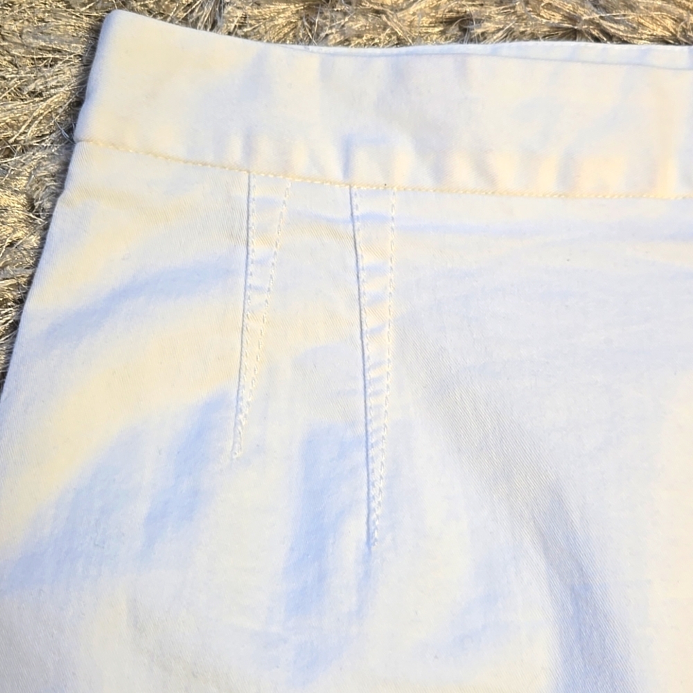 Dolce & Gabbana Elegant White Pencil Skirt With Back Exposed Zipper - Picture 3 of 16